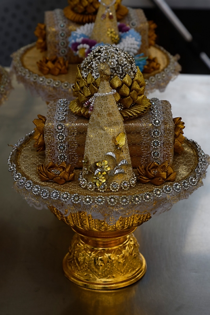 Wat Traimitr-NOV13-006